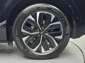 2023 Kia EV6 с пробегом 26 630 км