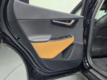 2023 Kia EV6 с пробегом 26 630 км