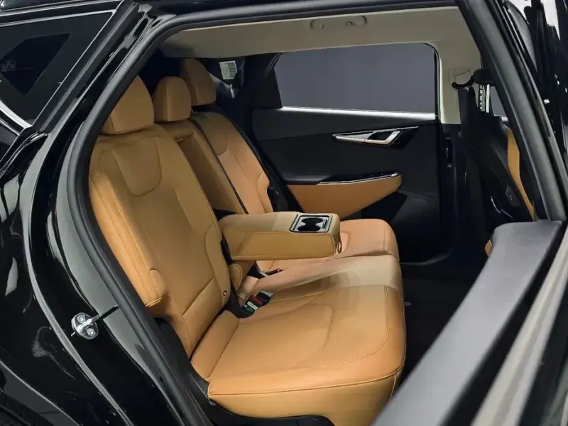 2023 Kia EV6 с пробегом 26 630 км