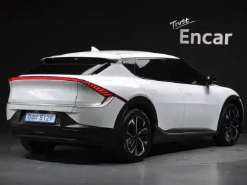 2023 Kia EV6 с пробегом 41 122 км