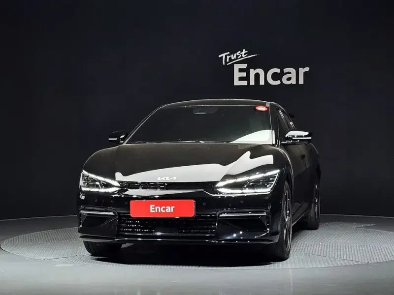 2023 Kia EV6 с пробегом 46 833 км