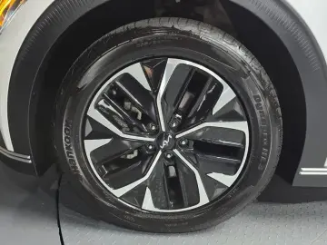 2023 Kia EV6 с пробегом 41 122 км
