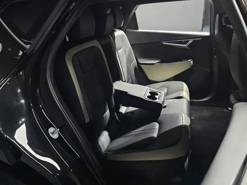 2023 Kia EV6 с пробегом 46 833 км