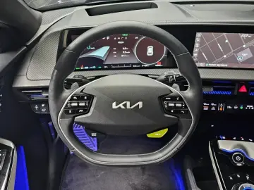 2023 Kia EV6 с пробегом 46 833 км