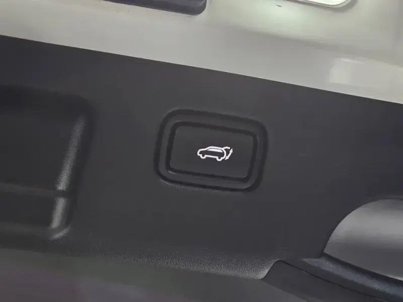 2023 Kia EV6 с пробегом 41 122 км