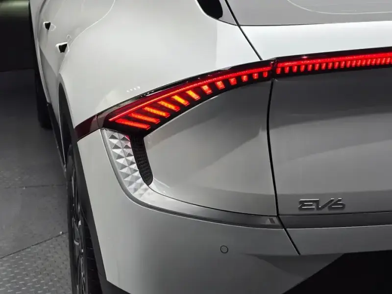 2023 Kia EV6 с пробегом 41 122 км