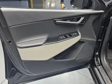 2023 Kia EV6 с пробегом 46 833 км