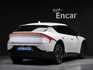 2022 Kia EV6 с пробегом 87 262 км
