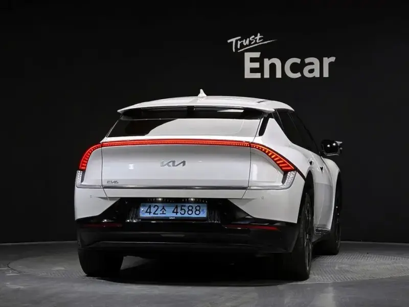 2022 Kia EV6 с пробегом 87 262 км