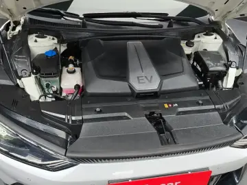 2022 Kia EV6 с пробегом 87 262 км