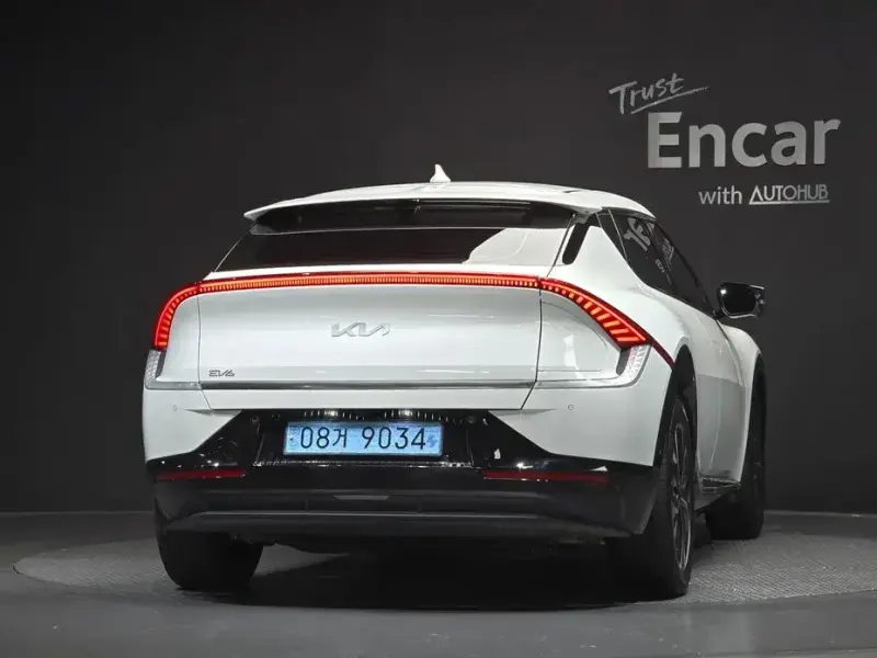 2022 Kia EV6 с пробегом 86 943 км