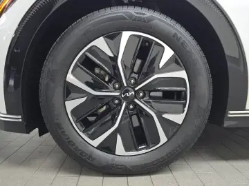 2022 Kia EV6 с пробегом 86 943 км