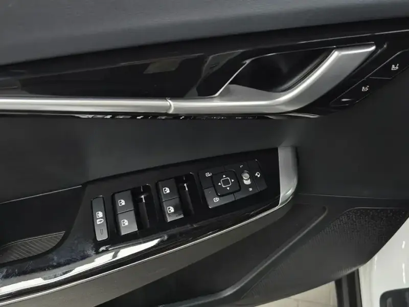 2022 Kia EV6 с пробегом 86 943 км