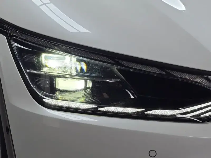 2022 Kia EV6 с пробегом 86 943 км