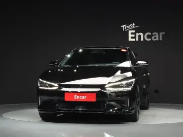 2023 Kia EV6 с пробегом 49 756 км