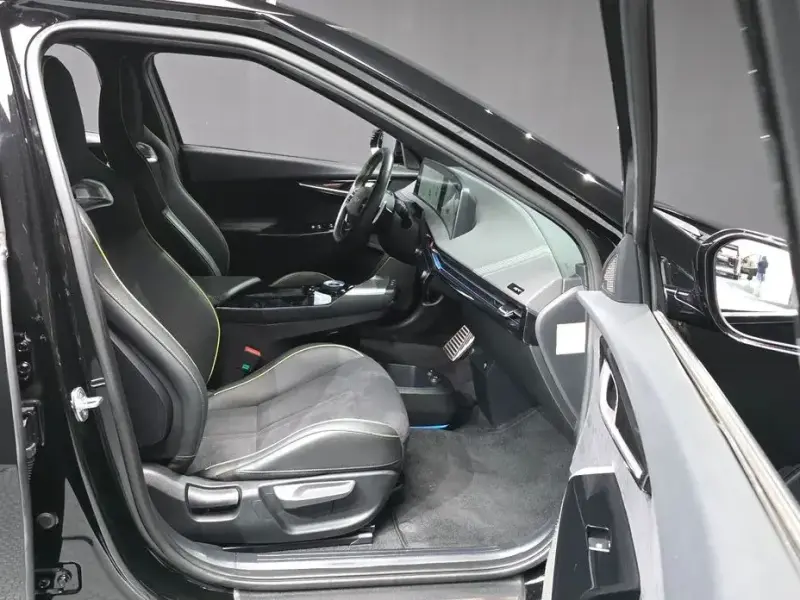 2023 Kia EV6 с пробегом 49 756 км