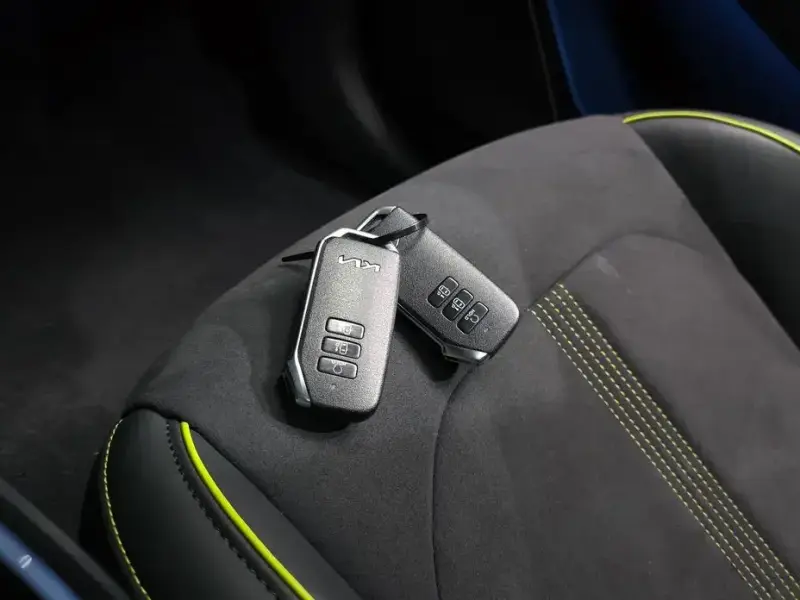 2023 Kia EV6 с пробегом 49 756 км