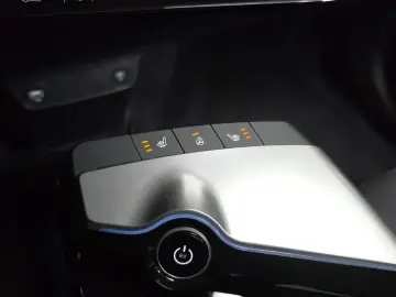 2023 Kia EV6 с пробегом 49 756 км