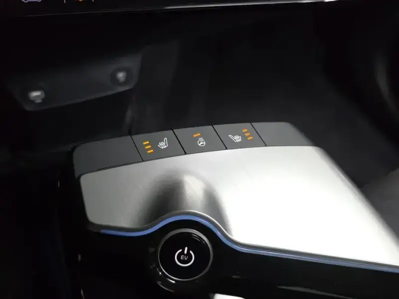 2023 Kia EV6 с пробегом 49 756 км
