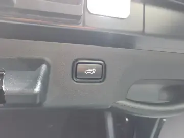 2023 Kia EV6 с пробегом 49 756 км