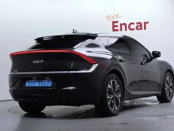 2022 Kia EV6 с пробегом 38 049 км