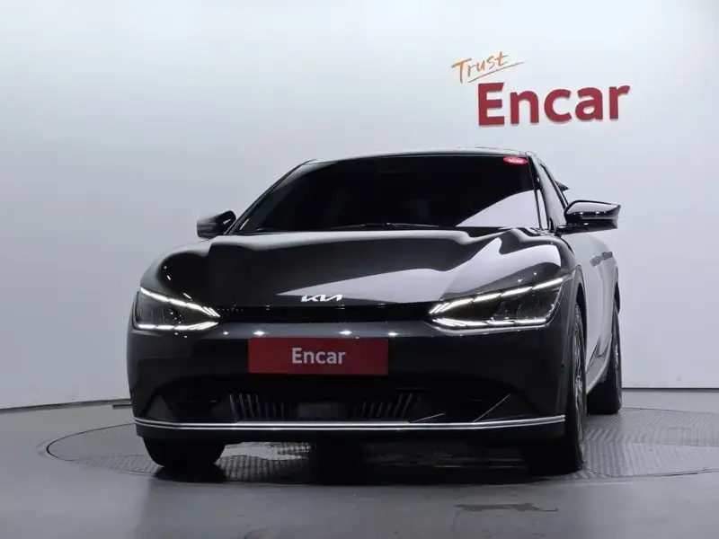 2022 Kia EV6 с пробегом 38 049 км