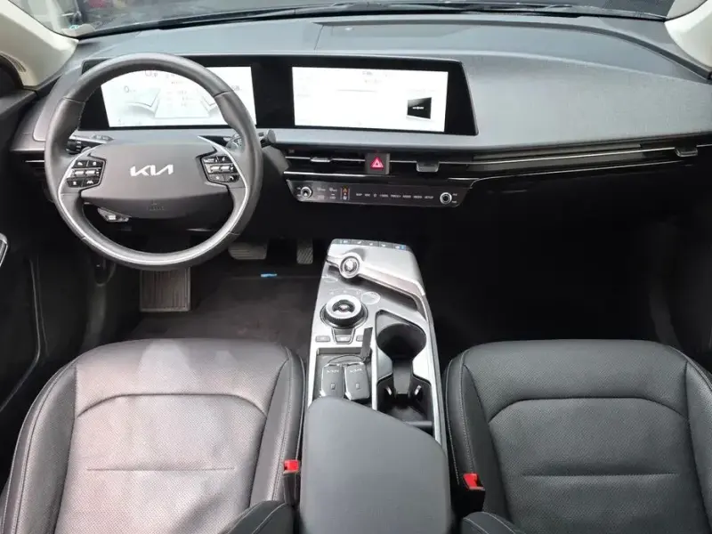 2022 Kia EV6 с пробегом 38 049 км