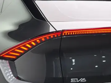 2022 Kia EV6 с пробегом 38 049 км