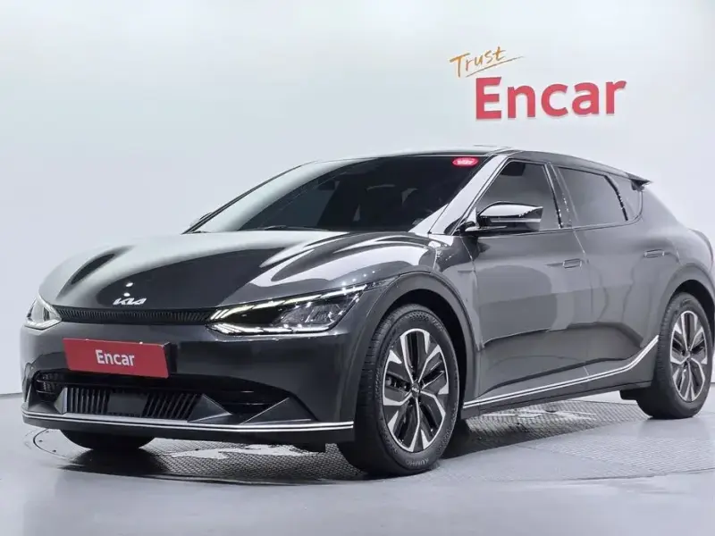 2022 Kia EV6 с пробегом 52 431 км