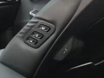 2022 Kia EV6 с пробегом 38 049 км