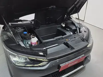 2022 Kia EV6 с пробегом 52 431 км