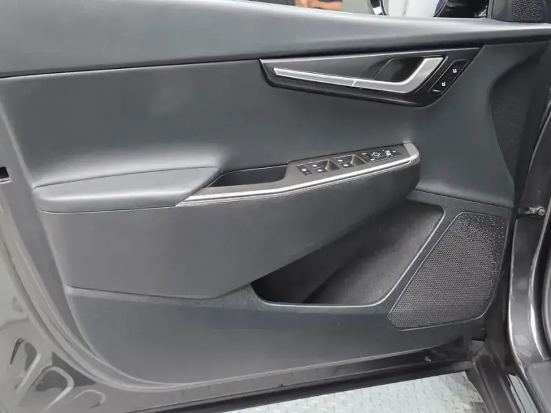 2022 Kia EV6 с пробегом 52 431 км