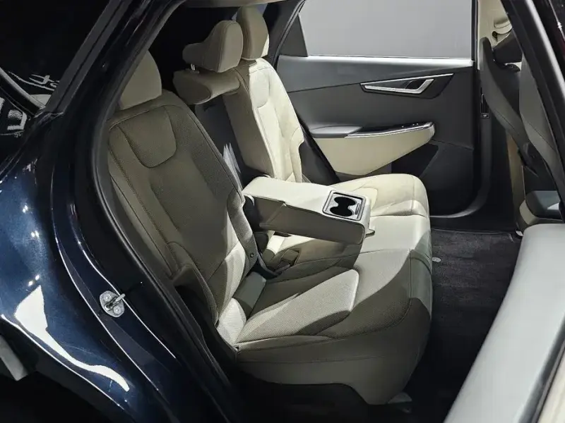 2023 Kia EV6 с пробегом 36 799 км