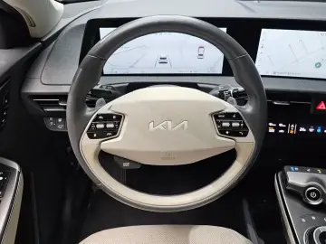 2023 Kia EV6 с пробегом 36 799 км