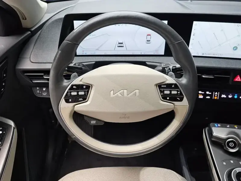 2023 Kia EV6 с пробегом 36 799 км