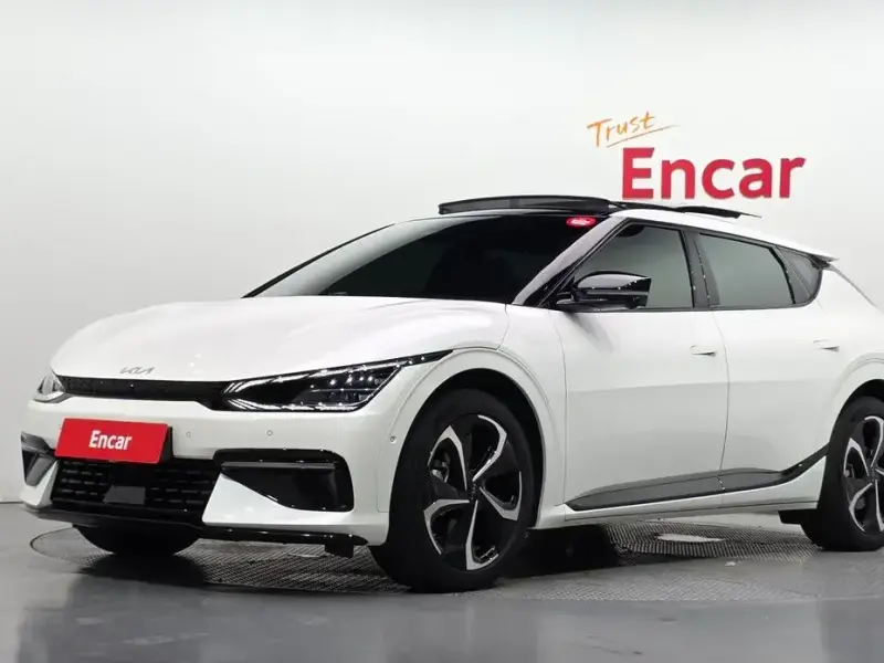 2023 Kia EV6 с пробегом 41 670 км