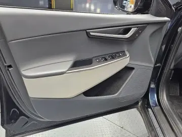 2023 Kia EV6 с пробегом 36 799 км