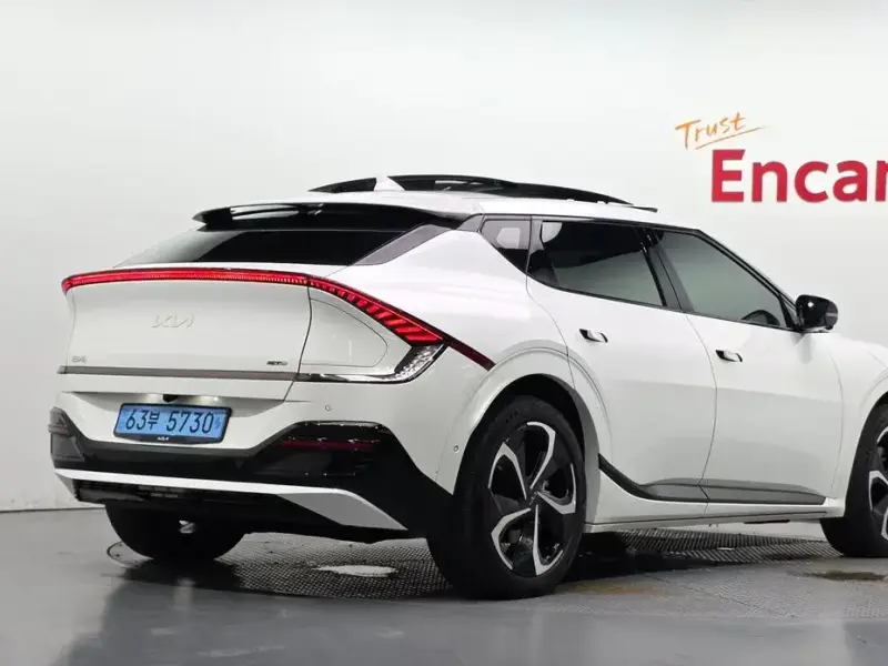 2023 Kia EV6 с пробегом 41 670 км