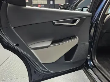 2023 Kia EV6 с пробегом 36 799 км