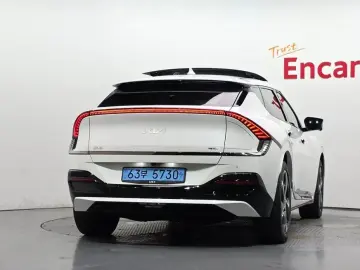 2023 Kia EV6 с пробегом 41 670 км