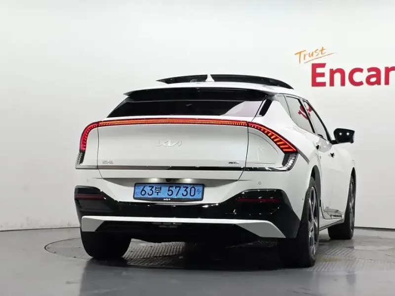 2023 Kia EV6 с пробегом 41 670 км
