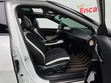 2023 Kia EV6 с пробегом 41 670 км