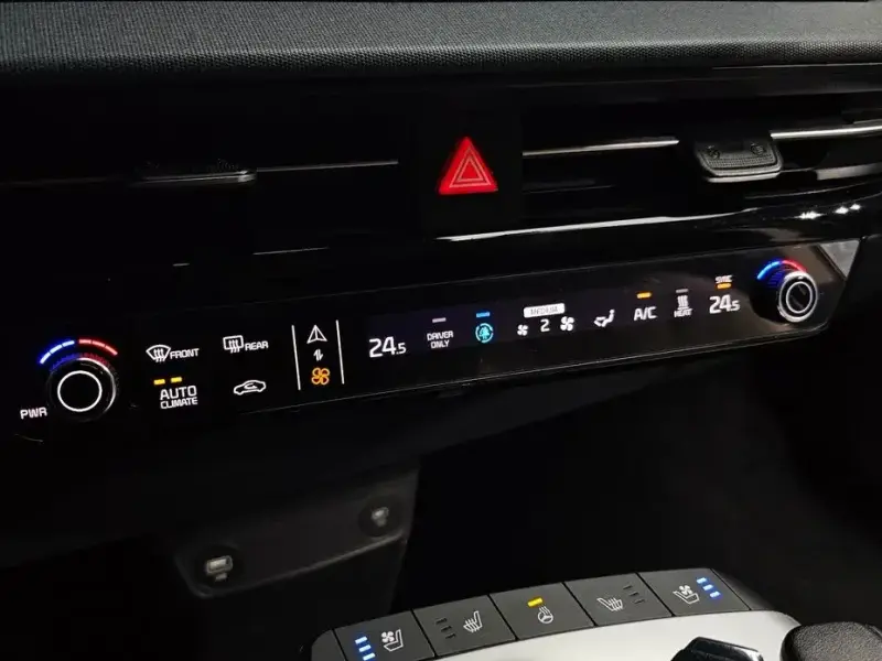 2023 Kia EV6 с пробегом 36 799 км