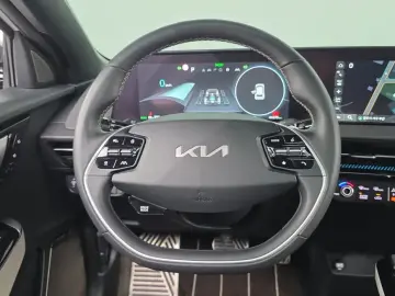 2023 Kia EV6 с пробегом 41 670 км