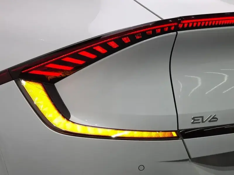 2023 Kia EV6 с пробегом 41 670 км