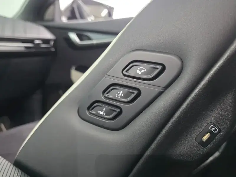 2023 Kia EV6 с пробегом 41 670 км