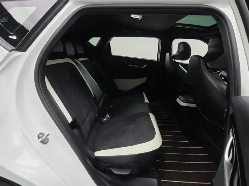 2023 Kia EV6 с пробегом 41 670 км