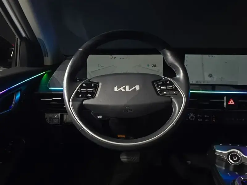 2022 Kia EV6 с пробегом 88 413 км