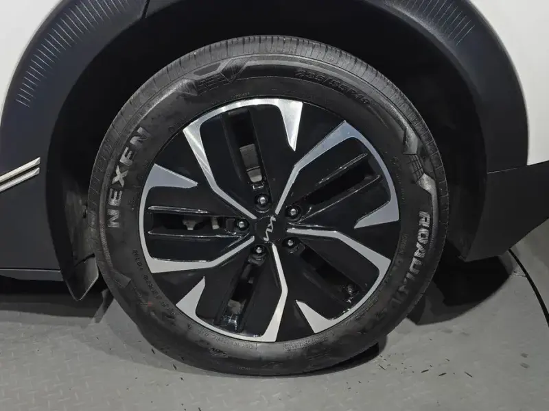 2022 Kia EV6 с пробегом 88 413 км