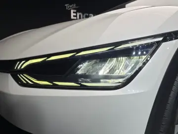 2022 Kia EV6 с пробегом 88 413 км